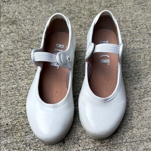Bloch kids techno tap shoes size 8M  white